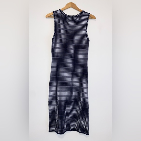 Sleeveless Plaid Midi - Picture 2 of 4